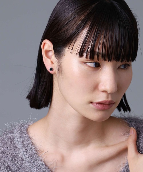 LION HEART（ライオンハート）の「【限定展開】“LH-1”サークルコインスタッズピアス/サージカルステンレス（金属アレルギー対応）【LION HEART / ライオンハート】（ピアス（片耳用）・メンズ・シルバー×ブラック/シルバー/シルバー×ブルー/シルバー系その他・ONE SIZE）」の7枚目の写真