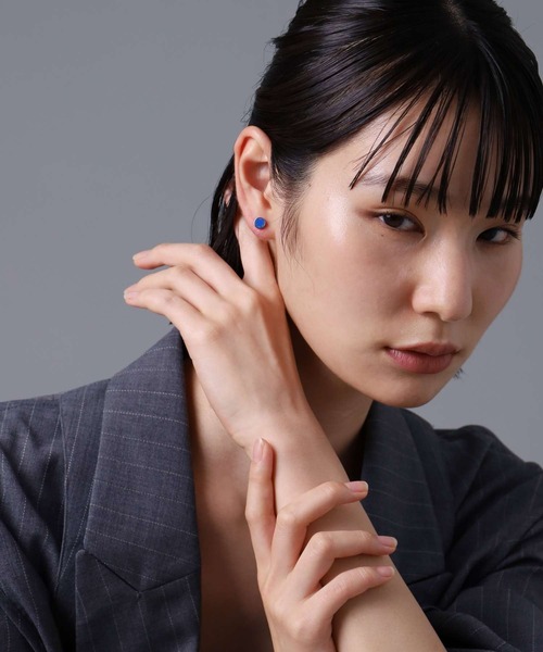 LION HEART（ライオンハート）の「【限定展開】“LH-1”サークルコインスタッズピアス/サージカルステンレス（金属アレルギー対応）【LION HEART / ライオンハート】（ピアス（片耳用）・メンズ・シルバー×ブラック/シルバー/シルバー×ブルー/シルバー系その他・ONE SIZE）」の21枚目の写真