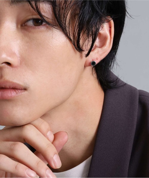 LION HEART（ライオンハート）の「【限定展開】“LH-1”サークルコインスタッズピアス/サージカルステンレス（金属アレルギー対応）【LION HEART / ライオンハート】（ピアス（片耳用）・メンズ・シルバー×ブラック/シルバー/シルバー×ブルー/シルバー系その他・ONE SIZE）」の6枚目の写真