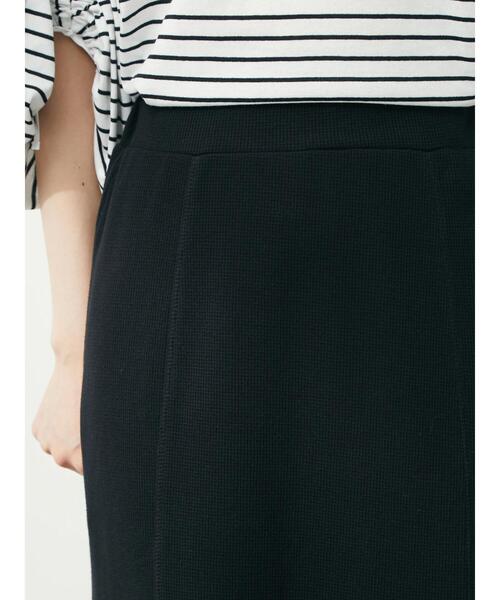 Green　Parks（グリーンパークス）の「ワッフルマーメイドスカート（スカート・レディース・ブラック/カーキ系1・FREE）」の3枚目の写真