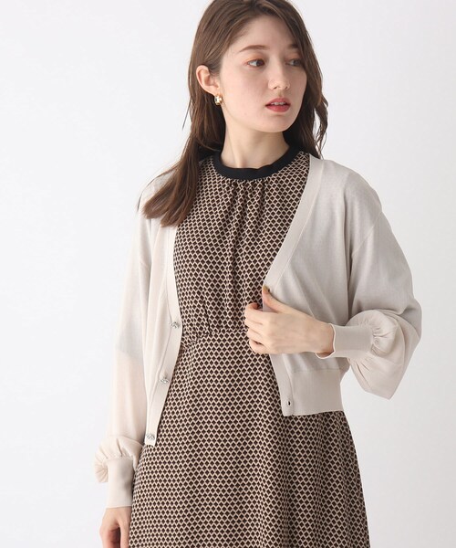 index(インデックス)の「◆ビジューボタンVあきカーディガン【WEB限定サイズ】(カーディガン/ボレロ・レディース・ブラック/ライトグレー/ピンク系・36/40/42/38)」の11枚目の写真