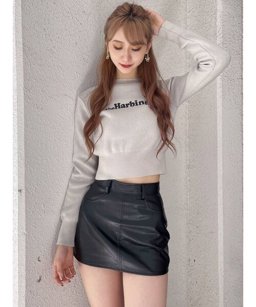 GYDA(ジェイダ)の「フェイクレザー スカートライクショートパンツ(スカート・レディース・ブラック・X-SMALL/SMALL/MEDIUM)」の5枚目の写真