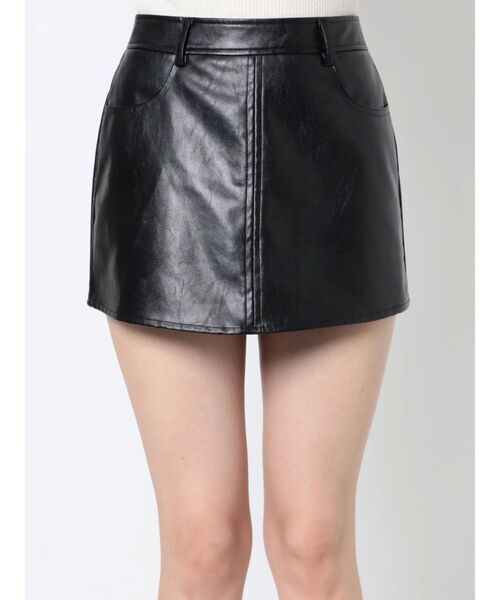 GYDA(ジェイダ)の「フェイクレザー スカートライクショートパンツ(スカート・レディース・ブラック・X-SMALL/SMALL/MEDIUM)」の12枚目の写真