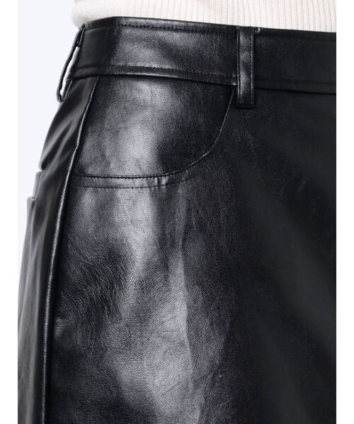 GYDA(ジェイダ)の「フェイクレザー スカートライクショートパンツ(スカート・レディース・ブラック・X-SMALL/SMALL/MEDIUM)」の15枚目の写真