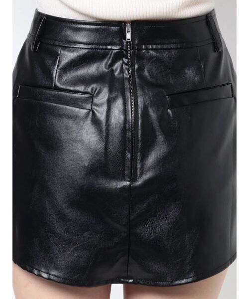 GYDA(ジェイダ)の「フェイクレザー スカートライクショートパンツ(スカート・レディース・ブラック・X-SMALL/SMALL/MEDIUM)」の16枚目の写真