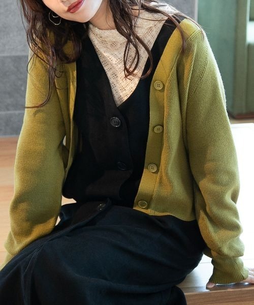 mysty woman（ミスティウーマン）の「【WEB限定】プチプラカラフルカーディガン  166509（カーディガン/ボレロ・レディース・ブラック/レッド/ピンク/グリーン/ブルー/ピンクベージュ/ライトオリーブ・FREE）」の21枚目の写真