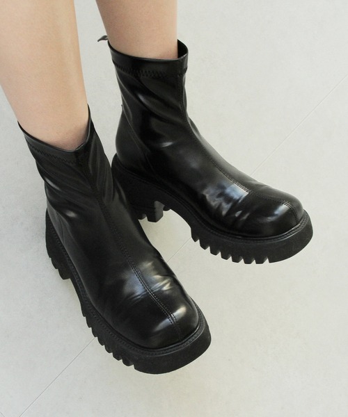 Crisp（クリスプ）の「チャンキーショートブーツ（ブーツ・レディース・ブラック・37/38）」の13枚目の写真