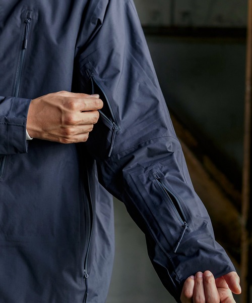 DAIWA 釣り用　ナイロンジャケット　メンズLL 新品♫ DAIWA 釣り用 ナイロンジャケット メンズLL 新品♫