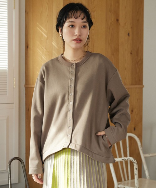CRAFT STANDARD BOUTIQUE(クラフトスタンダードブティック)の「裏起毛カーディガン *(カーディガン/ボレロ・レディース・チャコールグレー/カーキ/アイボリー/レッド/モカ/パープル・L/M)」の1枚目の写真