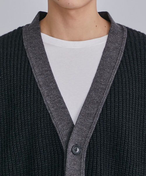 UNITED TOKYO（ユナイテッドトウキョウ）の「カラーラインウールオーバーカーディガン（カーディガン/ボレロ・メンズ・ブラック/バーガンディー/ブルー・1/2）」の11枚目の写真