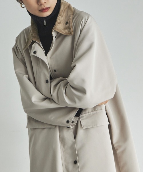 etoll.（エトル）の「コーデュロイカラーワークコート（ステンカラーコート・レディース・ブラック/カーキ/アイボリー・M）」の12枚目の写真