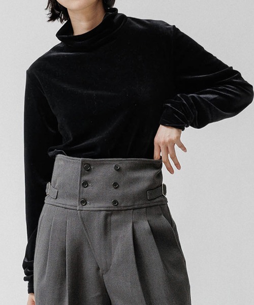M TO R（ムウトアール）の「［TOPS］VELOR TURTLENECK TOPS（Tシャツ/カットソー・レディース・ブラック/ホワイト/ライトグレー・FREE）」の2枚目の写真