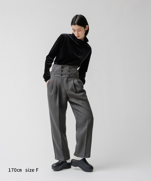 M TO R（ムウトアール）の「［TOPS］VELOR TURTLENECK TOPS（Tシャツ/カットソー・レディース・ブラック/ホワイト/ライトグレー・FREE）」の5枚目の写真