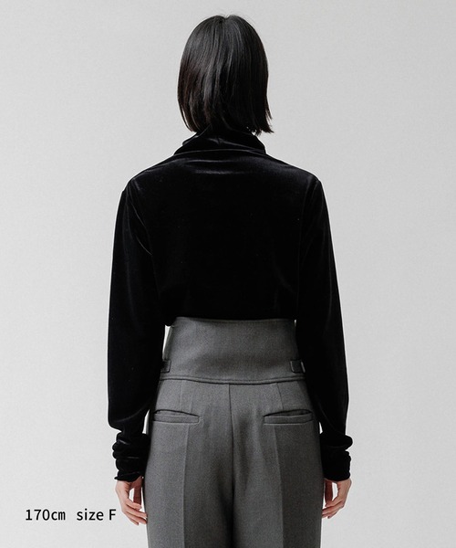 M TO R（ムウトアール）の「［TOPS］VELOR TURTLENECK TOPS（Tシャツ/カットソー・レディース・ブラック/ホワイト/ライトグレー・FREE）」の8枚目の写真