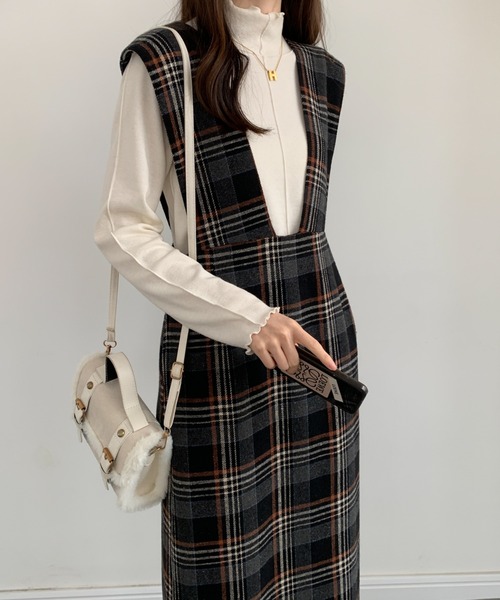 ECLIN（エクラン）の「バックスリットチェック柄ロングジャンパースカート（ジャンパースカート・レディース・ネイビー/チャコールグレー/ベージュ・M/L）」の17枚目の写真