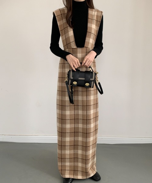 ECLIN（エクラン）の「バックスリットチェック柄ロングジャンパースカート（ジャンパースカート・レディース・ネイビー/チャコールグレー/ベージュ・M/L）」の10枚目の写真