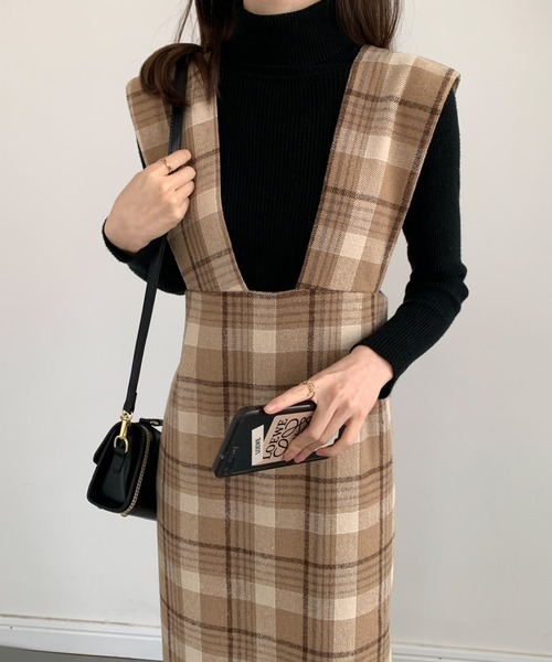 ECLIN（エクラン）の「バックスリットチェック柄ロングジャンパースカート（ジャンパースカート・レディース・ネイビー/チャコールグレー/ベージュ・M/L）」の12枚目の写真