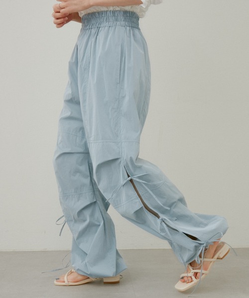 Kastane（カスタネ）の「【2023SSカタログ掲載アイテム/サイズ展開あり/新色追加】サイドリボンナイロンパンツ（その他パンツ・レディース・アイボリー/ブルー/ブラック・0/1）」の13枚目の写真