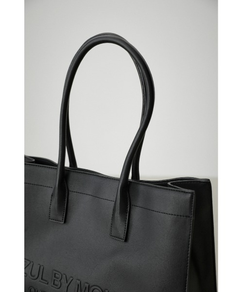 AZUL by moussy(アズールバイマウジー)の「AZUL EMBOSS TOTE BAG/アズールエンボストートバッグ(ショルダーバッグ・メンズ・ブラック・FREE)」の4枚目の写真