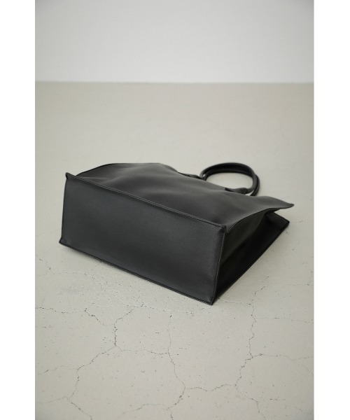 AZUL by moussy(アズールバイマウジー)の「AZUL EMBOSS TOTE BAG/アズールエンボストートバッグ(ショルダーバッグ・メンズ・ブラック・FREE)」の8枚目の写真