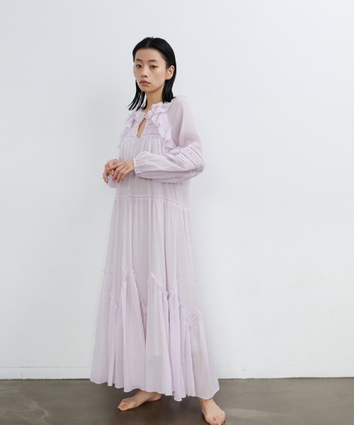 CASA FLINE カーサフライン タックフリルロングドレス ピンク ワンピ CASA FLINE（カーサフライン）の「タックフリルロングドレス