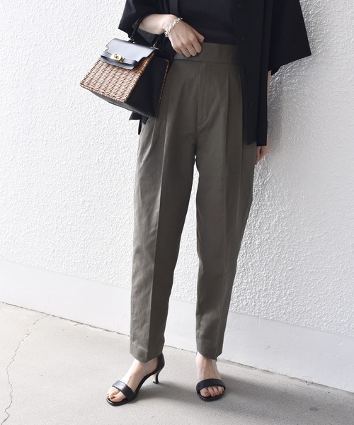 SHIPS.me（シップスミー）の「【ZOZO限定】SHIPS.me: 綿麻 スリム テーパード パンツ（その他パンツ・レディース・ベージュ/ネイビー/ブラック/カーキ/ナチュラル・XXS/XS/S/M/L）」の4枚目の写真