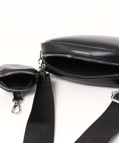 Miscere（ミスケーレ）の「◇【マルチケース付き】スクエアミニショルダーバッグ GLBG-001（ショルダーバッグ・レディース・アイボリー/ブラック・FREE）」の4枚目の写真