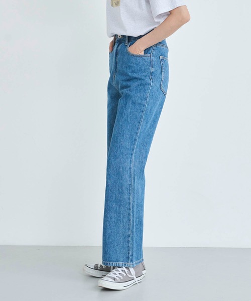 attiree（アティレー）の「【トレンドスタイルが完成する！】ハイウエストセミフレアデニムパンツ（デニムパンツ・レディース・ネイビー/ブルー系その他/ブルー・X-SMALL/MEDIUM/LARGE/SMALL）」の11枚目の写真