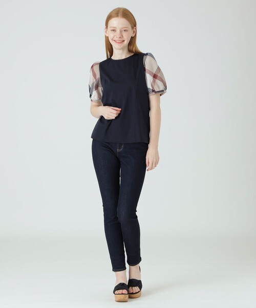 BLUE LABEL CRESTBRIDGE(ブルーレーベルクレストブリッジ)の「コットンスムースジャージートップス(Tシャツ/カットソー・レディース・ホワイト/ダークネイビー/ブルー系その他4・38)」の9枚目の写真