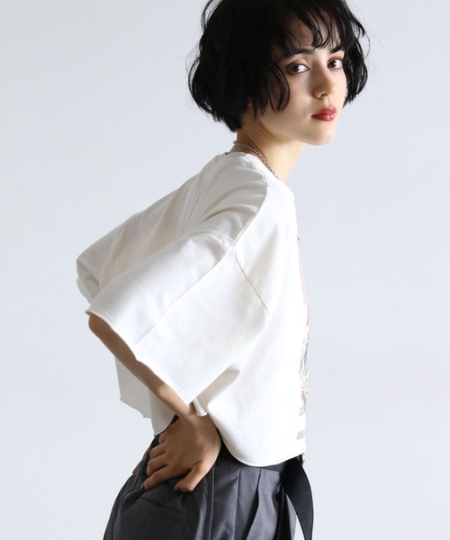 PAGEBOY（ページボーイ）の「ショートロックT（Tシャツ/カットソー・レディース・チャコールグレー/オレンジ系その他/オフホワイト・FREE）」の4枚目の写真