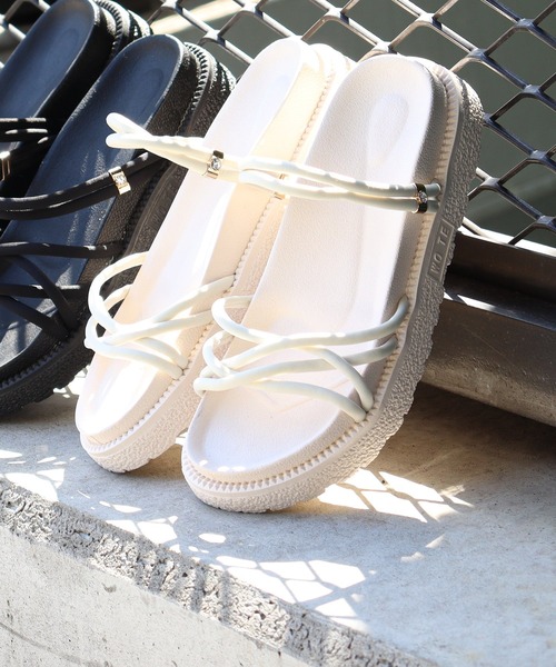 AAA+（サンエープラス）の「AAA+Feminine / コンフォートサンダル　華奢ストラップサンダル（サンダル・レディース・ブラック系1/アイボリー系3/アイボリー系1/アイボリー系2/ブラック系3/ブラック系2・LL/S/M/L）」の5枚目の写真