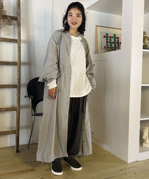 ONIGIRI（オニギリ）の「コットンネル　シャツワンピース（シャツワンピース・レディース・グレー/オフホワイト/ブラウン・FREE）」の4枚目の写真