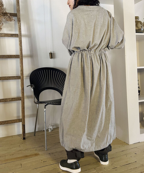 ONIGIRI（オニギリ）の「コットンネル　シャツワンピース（シャツワンピース・レディース・グレー/オフホワイト/ブラウン・FREE）」の6枚目の写真