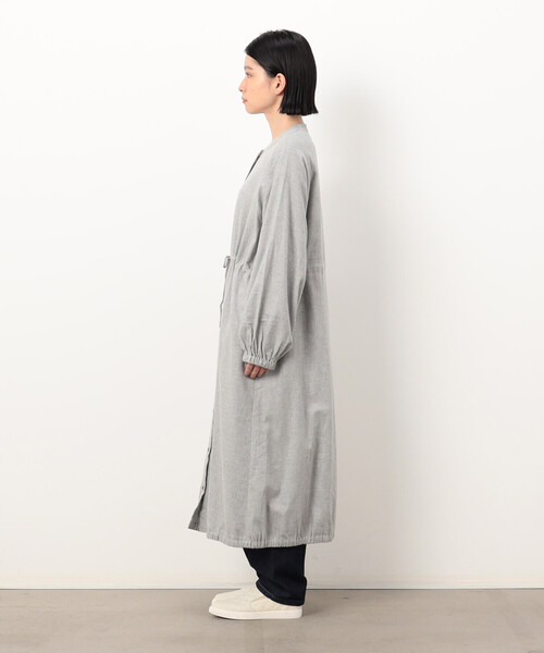 ONIGIRI（オニギリ）の「コットンネル　シャツワンピース（シャツワンピース・レディース・グレー/オフホワイト/ブラウン・FREE）」の16枚目の写真