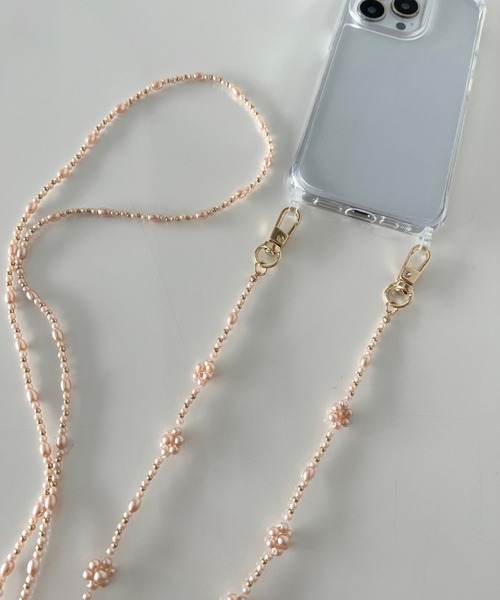 Me%（ミィパーセント）の「パールフラワーモバイルストラップ  972616（スマホグッズ・レディース・オフホワイト/ピンクゴールド・FREE）」の9枚目の写真