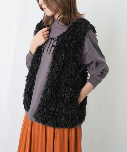 新品タグ付き★MARECHALERRE（LUCAルカ購入）★ベスト★2（M） LUCA/LADY LUCK LUCA（ルカ/レディラックルカ）の「LC/LLL