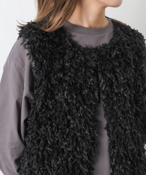 LUCA/LADY LUCK LUCA（ルカ/レディラックルカ）の「LC/LLL フェザー