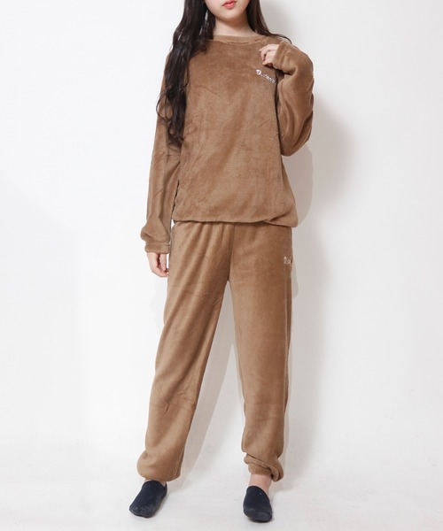 NinaetLina（ニナエリナ）の「ボアセットアップパジャマ（ルームウェア/パジャマ・レディース・グレー/ブラウン/ブルー/ピンク/レッド・FREE）」の10枚目の写真