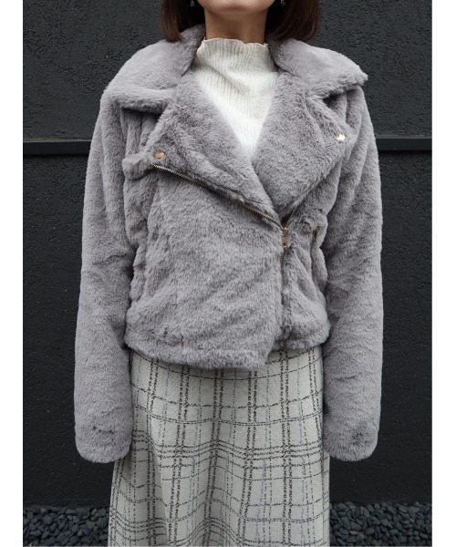 CECIL McBEE(セシルマクビー)の「エコファーライダースジャケット(ライダースジャケット・レディース・ピンク/グレー/ブラック/モカ/アイボリー・MEDIUM)」の14枚目の写真