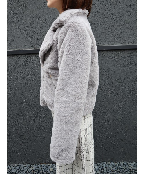 CECIL McBEE(セシルマクビー)の「エコファーライダースジャケット(ライダースジャケット・レディース・ピンク/グレー/ブラック/モカ/アイボリー・MEDIUM)」の15枚目の写真