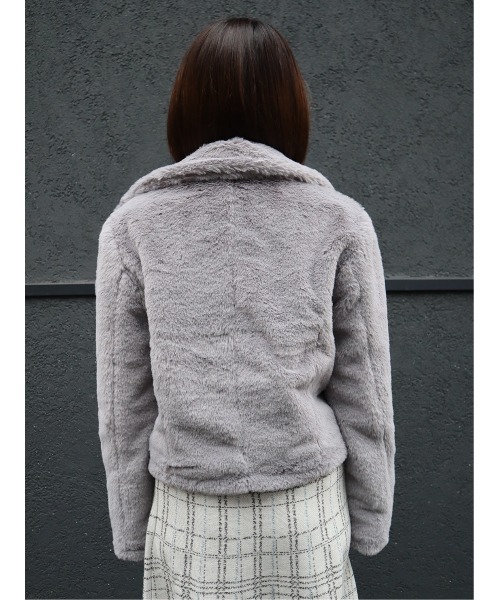 CECIL McBEE(セシルマクビー)の「エコファーライダースジャケット(ライダースジャケット・レディース・ピンク/グレー/ブラック/モカ/アイボリー・MEDIUM)」の16枚目の写真