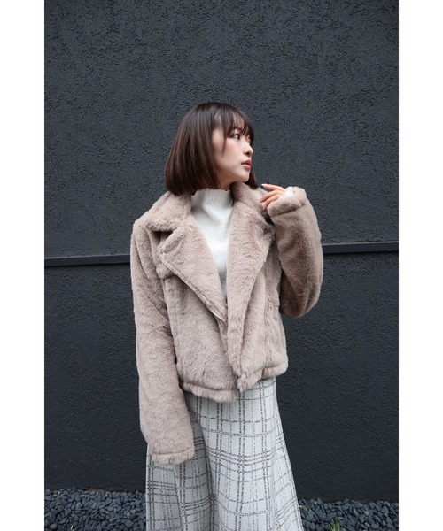 CECIL McBEE(セシルマクビー)の「エコファーライダースジャケット(ライダースジャケット・レディース・ピンク/グレー/ブラック/モカ/アイボリー・MEDIUM)」の10枚目の写真