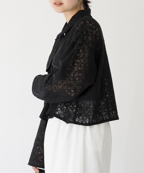 LAVEANGE(ラビアンジェ)の「【洗える】レースブルゾン(シャツ/ブラウス・レディース・ブラック/オフホワイト・3L/LL/L/M/4L)」の5枚目の写真