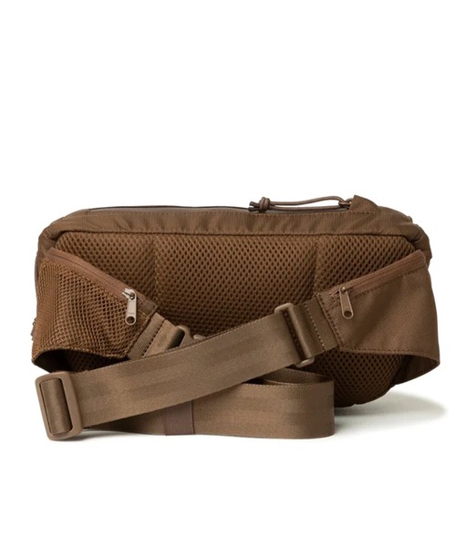 NEW ERA（ニューエラ）の「NEW ERA/ニューエラ ウエストポーチ エクスプローラー ウエストバッグ 3L 撥水 軽量 13772551（ボディバッグ/ウエストポーチ・メンズ・ブラウン/ネイビー/ブラック・FREE）」の7枚目の写真