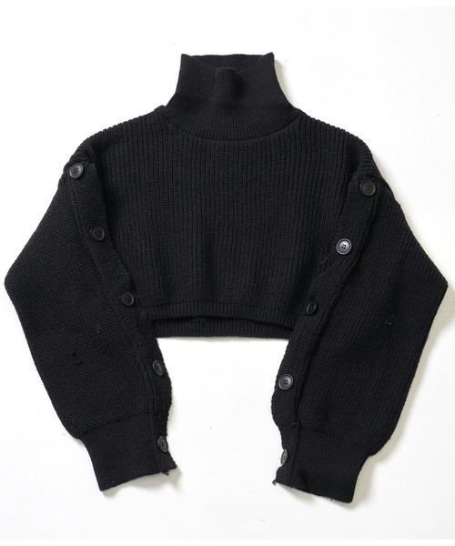 LATINA（ラティーナ）の「袖ボタン クロップド ニット セーター ハイネック スタンドカラー（ニット/セーター・レディース・ブラック/グリーン/ベージュ・FREE）」の19枚目の写真