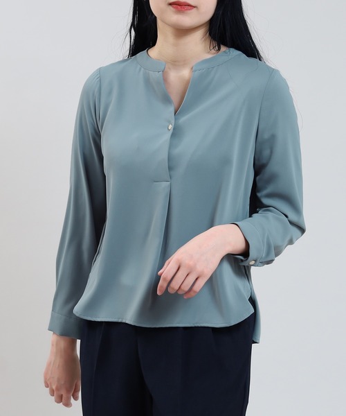 TRUDEA(トルディア)の「とろみスキッパー装飾ボタンブラウス(シャツ/ブラウス・レディース・ホワイト/ブルーグリーン/チャコールグレー・MEDIUM/LARGE)」の1枚目の写真