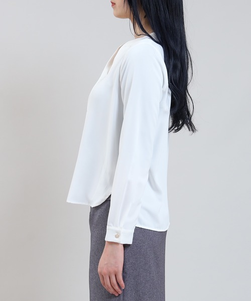 TRUDEA(トルディア)の「とろみスキッパー装飾ボタンブラウス(シャツ/ブラウス・レディース・ホワイト/ブルーグリーン/チャコールグレー・MEDIUM/LARGE)」の20枚目の写真