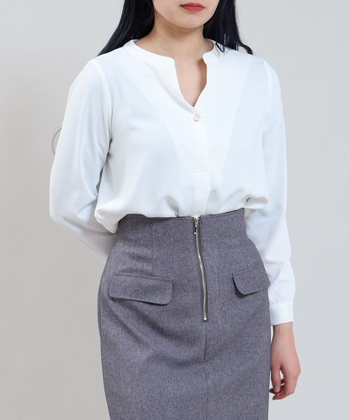 TRUDEA(トルディア)の「とろみスキッパー装飾ボタンブラウス(シャツ/ブラウス・レディース・ホワイト/ブルーグリーン/チャコールグレー・MEDIUM/LARGE)」の9枚目の写真