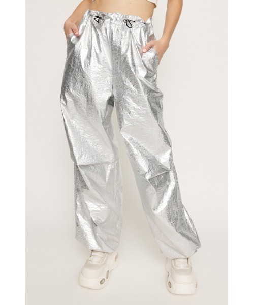 SLY（スライ）の「SHINY FIELD LOOSE PT シャイニー フィールド ルーズ パンツ（スラックス・レディース・シルバー・FREE）」の8枚目の写真