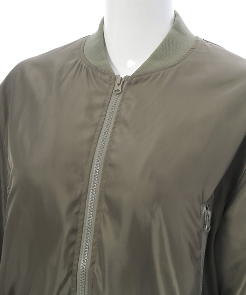 Edit Sheen（エディットシーン）の「シャーリングスリーブMA-1ブルゾン（ブルゾン・レディース・アイボリー/カーキ・M）」の7枚目の写真